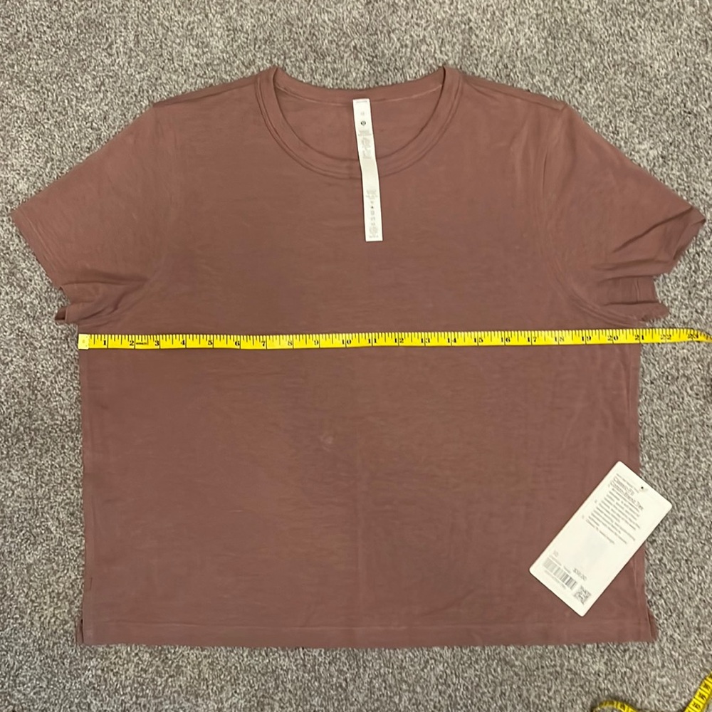 Lululemon classic fit cotton blend tee NWTs